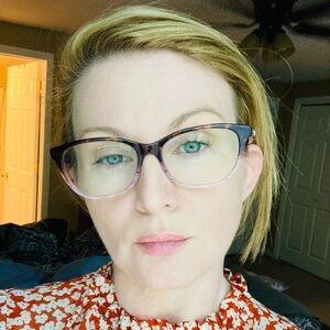 Meet your Posher, Wendy